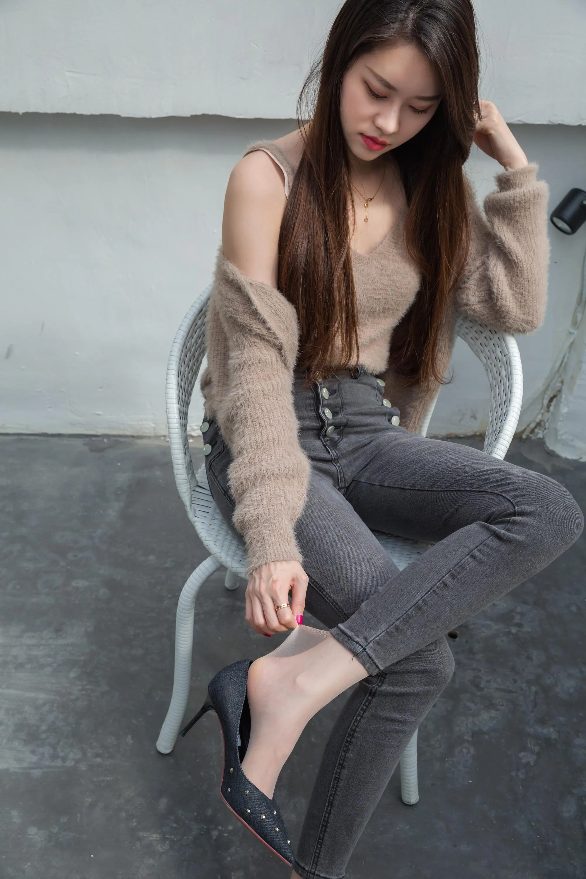 Sia不吃鱼 – NO.013 蜜大腿白哲jiojio [128P]插图